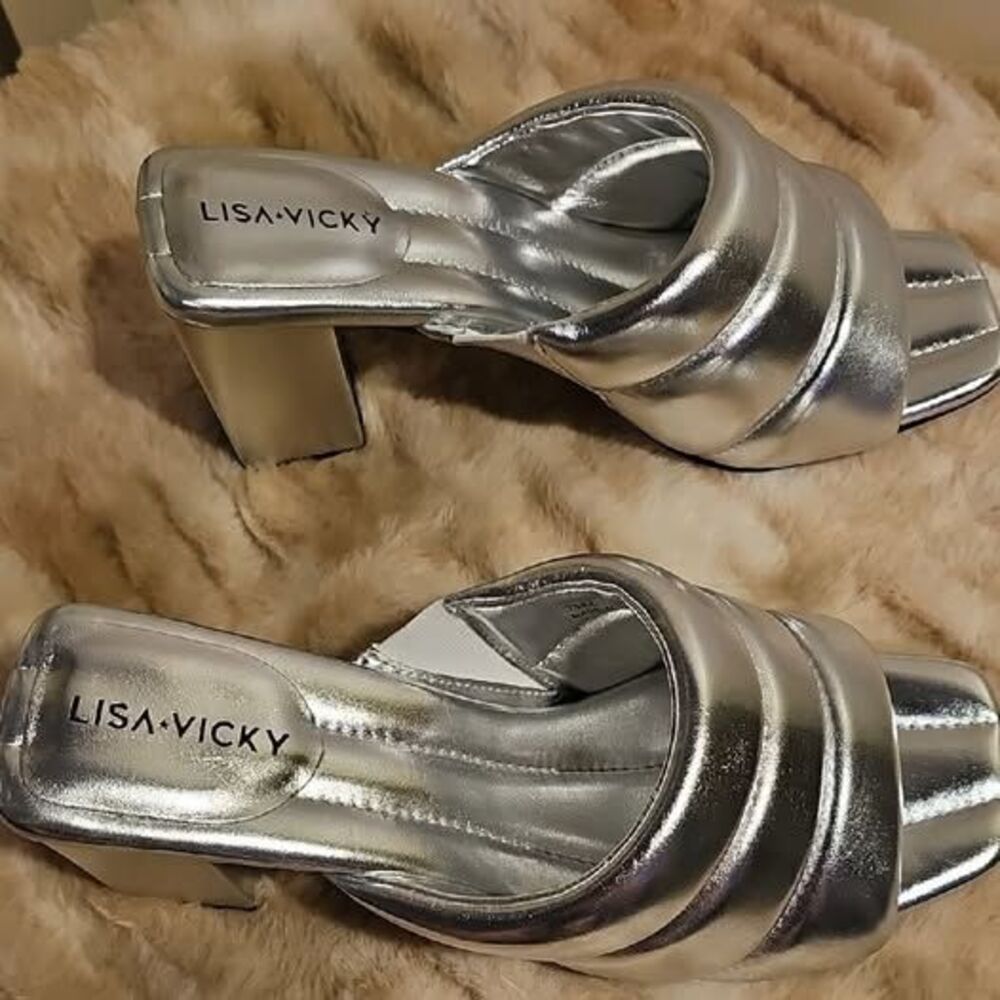 LISA☆VICKY- Silver Metallic Women's Mules SIZE 7.5 NWT - Picture 5 of 10